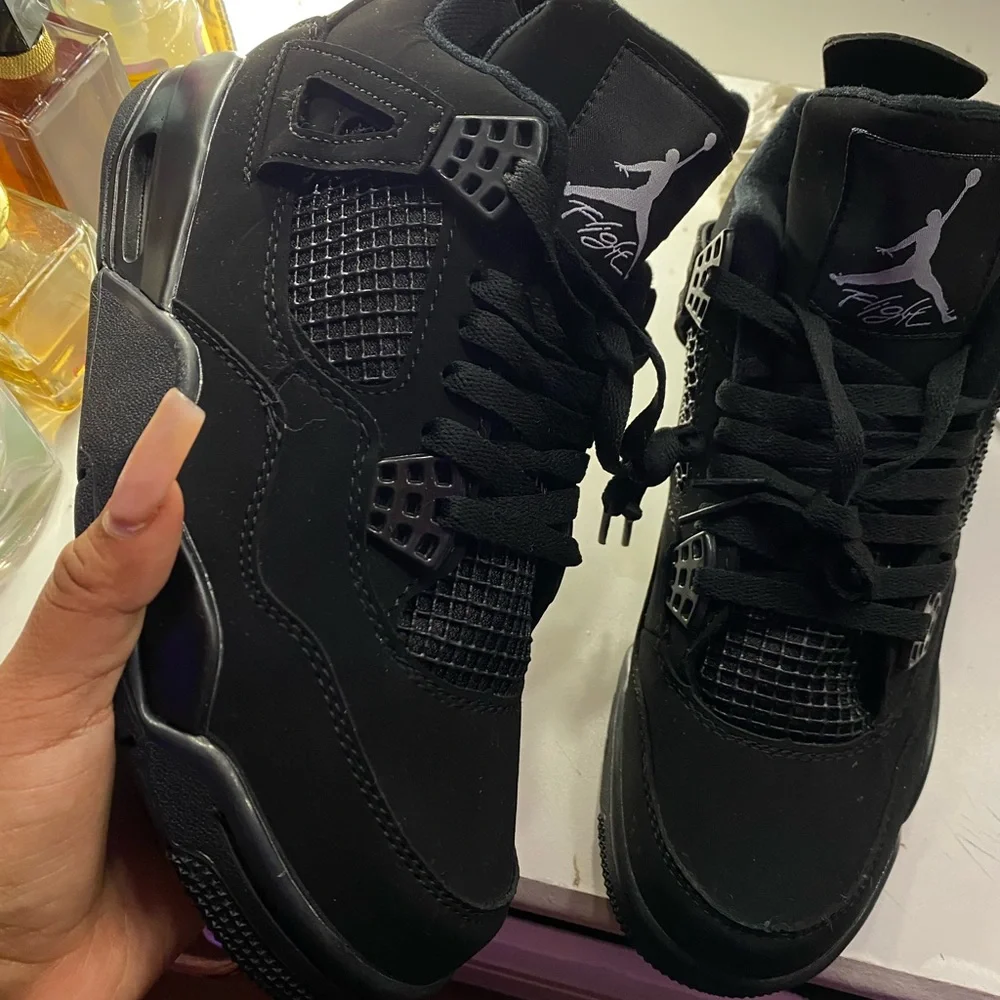 ★黒猫★ Jordan | Shoes | Retro 4 Black Cats Women 7 | Poshmark